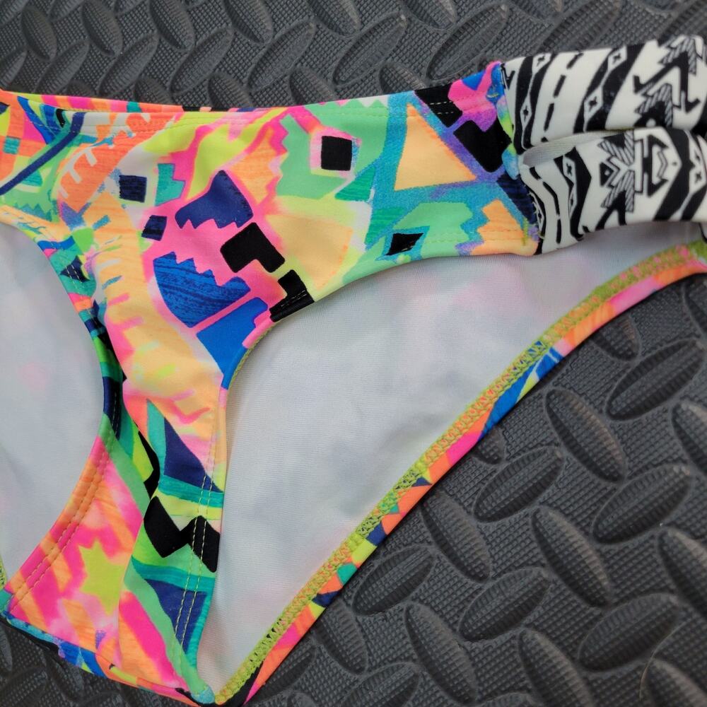 DELiA*s Neon Geometric Bikini Bottom Retro Y2K Swim